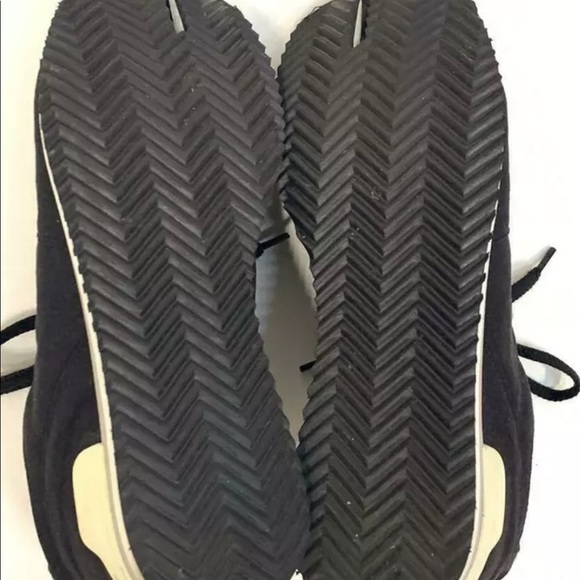 Victory Square Split Toe sneakers - Picture 3 of 6